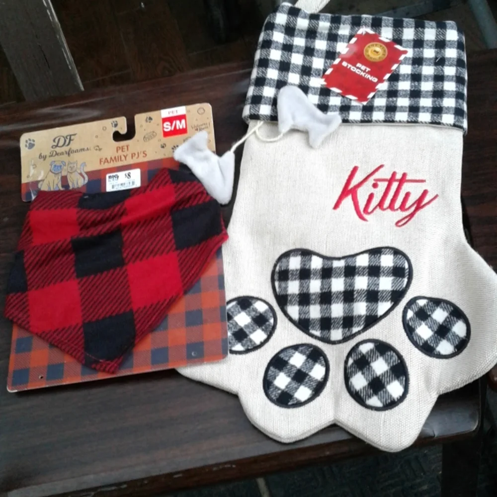Christmas stocking and bandana new with tags for kittens